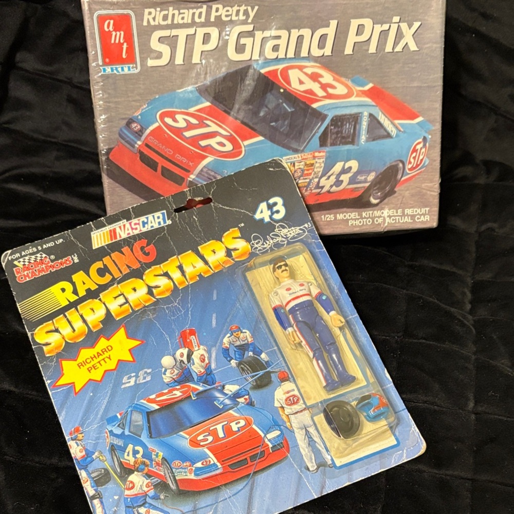 MT Racing Superstars Blue Toy Car Set